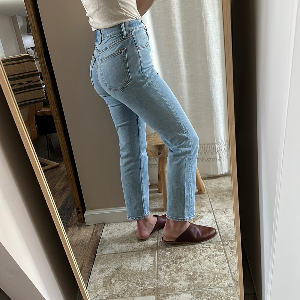 Abercrombie Curve Love Ultra High Rise Ankle Straight Jeans